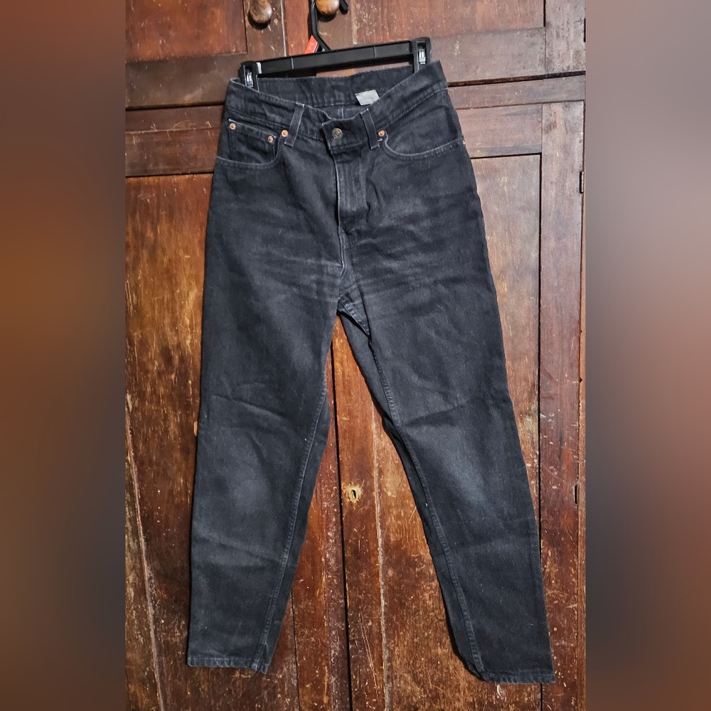 Levi's Jeans Black Relaxed Fit Tappered Legs Size 9 Med Made In the USA